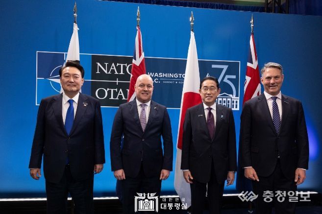 7월 11일 윤석열 대통령은 NATO 인도 태평양 파트너국(IP4, Indo-Pacific Partners / 한국, 일본, 호주, 뉴질랜드) 정상 회동에 참석했다.