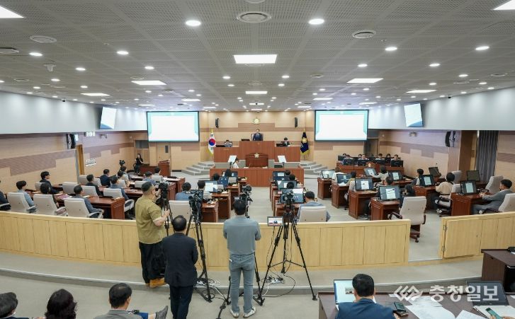 제251회 아산시의회 임시회 제1차 본회의 장면