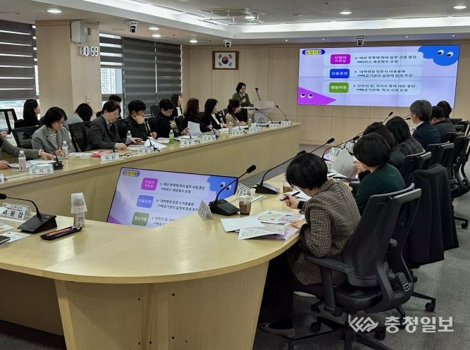 천안시는 25일 의료돌봄 통합지원 서비스 제공기관 담당자를 대상으로 역량강화 교육을 실시했다.