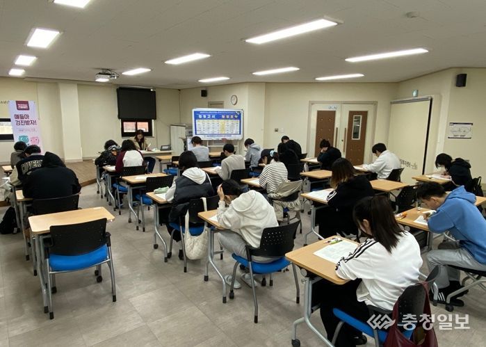 세종시학교밖청소년지원센터, 2025년 제1회 검정고시 모의고사 운영