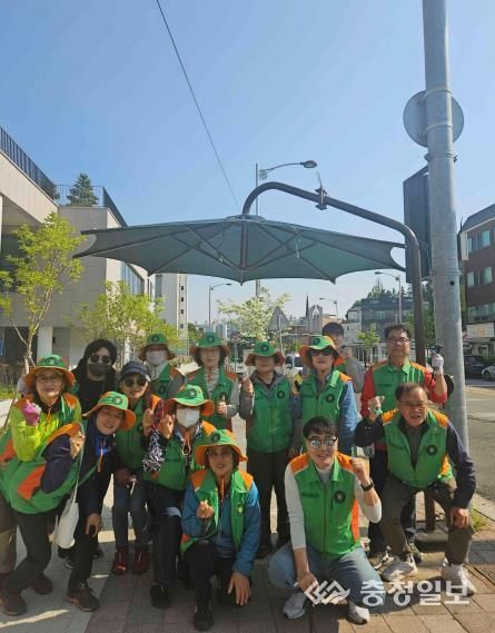 세종시 조치원읍, 폭염 대비 그늘막 합동 점검·조기 개시