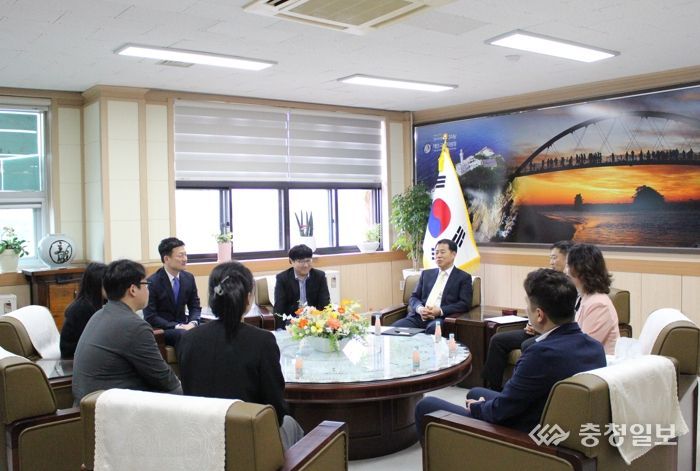 태안교육지원청, 가정의 달 맞이 어린이 자녀 학부모 직원 격려